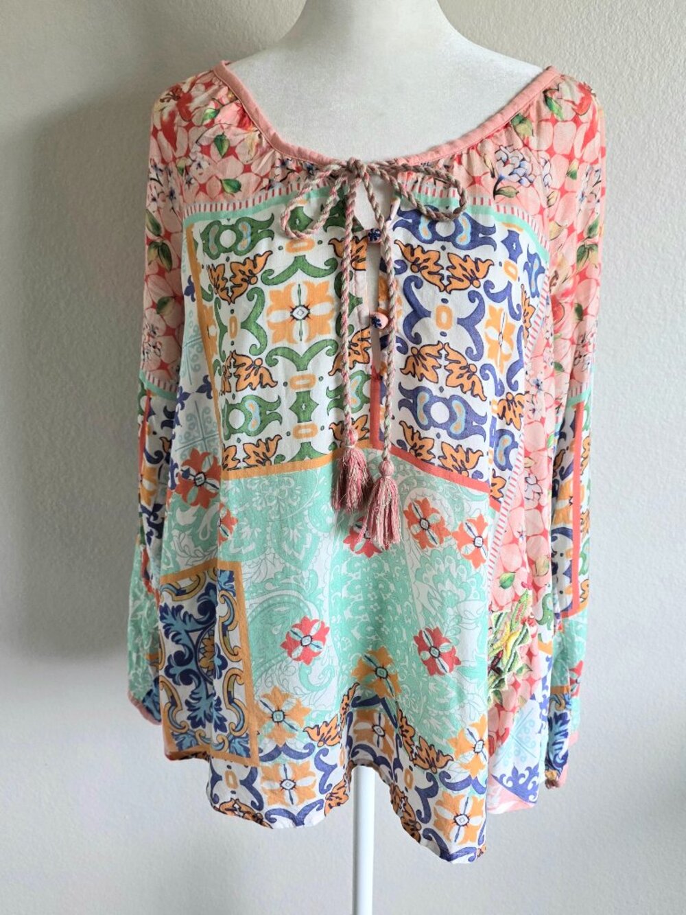 Feathers by Tolani Tunic Blouse Size S Multi-Print Floral Embroidered Tassels